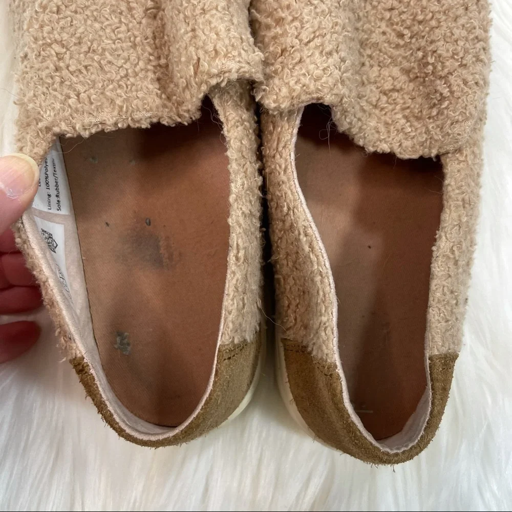 Toms Sunset Faux Shearling Slip On Sneakers size 8